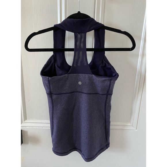 Lululemon Workout Tank // Size 6 - Picture 5 of 5